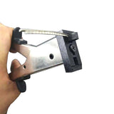 Découpe de pied de frette avec un Tang Nipper